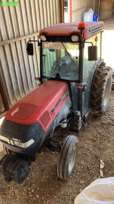 E-FARM: Case IH Farmall 75 - Tractor - id Z2KKHLS - €22,500 - Year of construction: 2010 - Engine hours: 2,400,Engine power (HP): 75,France