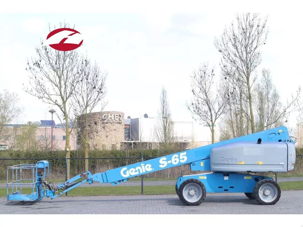 Genie s-65 22 meter 227 kg Self propelled platform €19,950