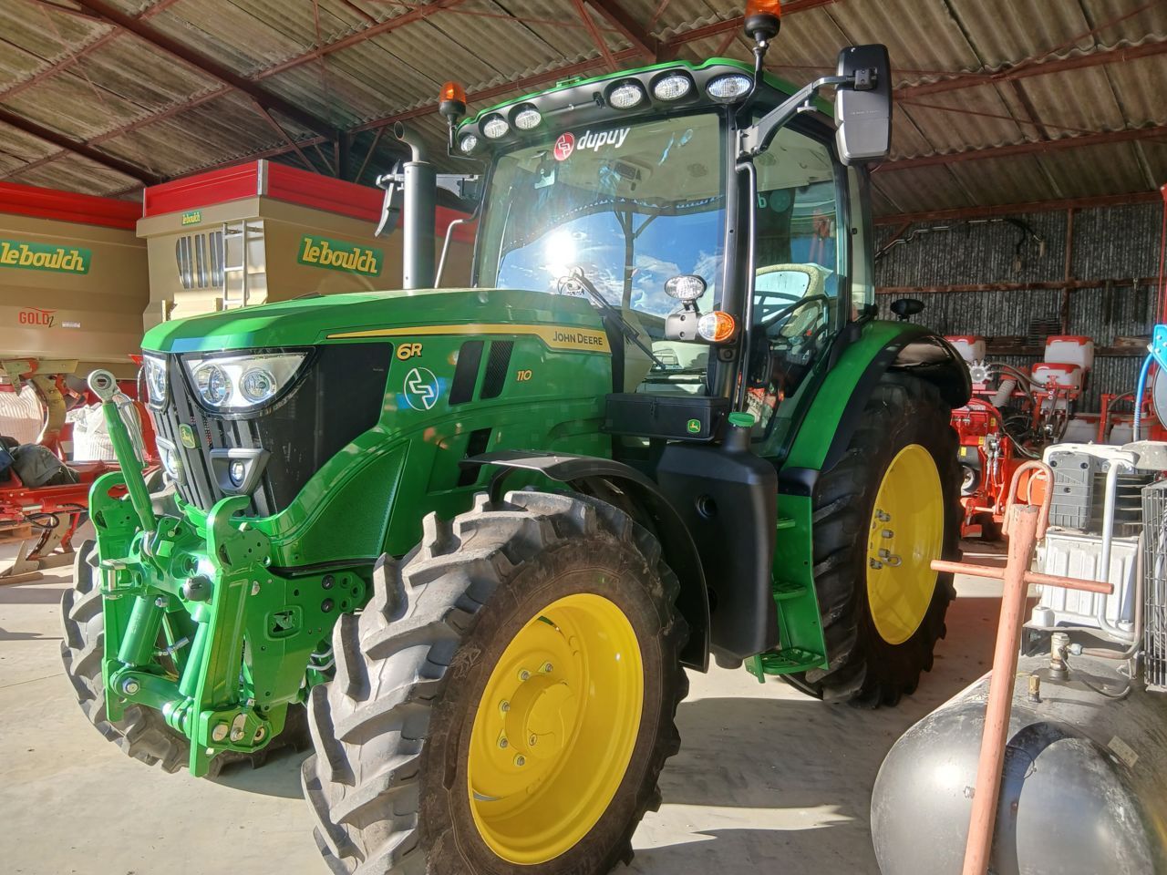 John Deere 6R 110 Tractor €89,500