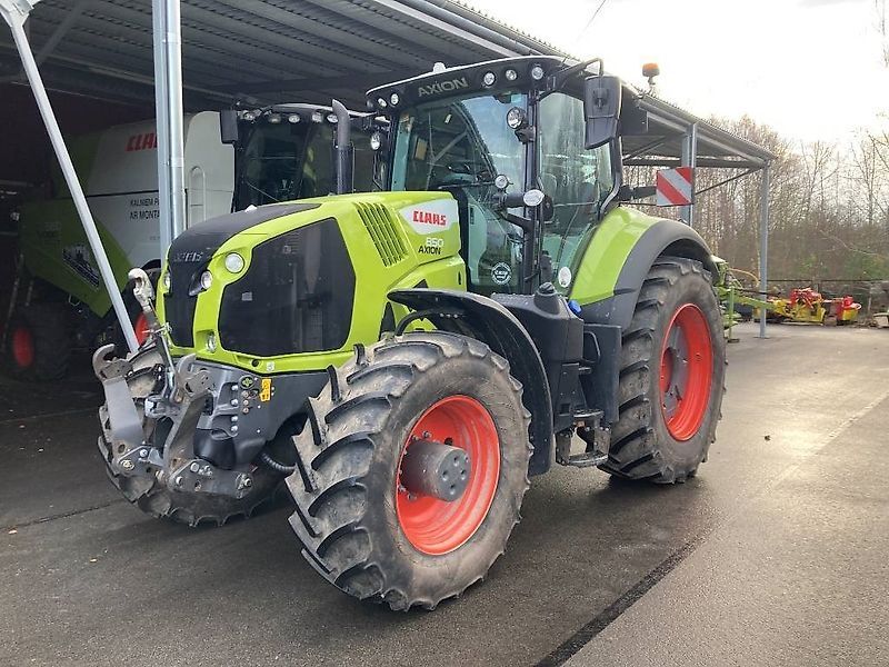 Claas Axion 850 Трактор 140 700 €