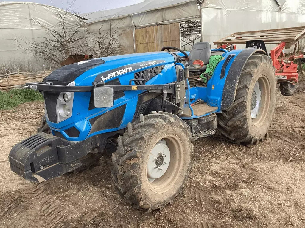 E-FARM: Landini 4-100 - Tractor - id F1YFURY - 38.000 € - Año: 2022 - Potencia del motor: 95,Francia