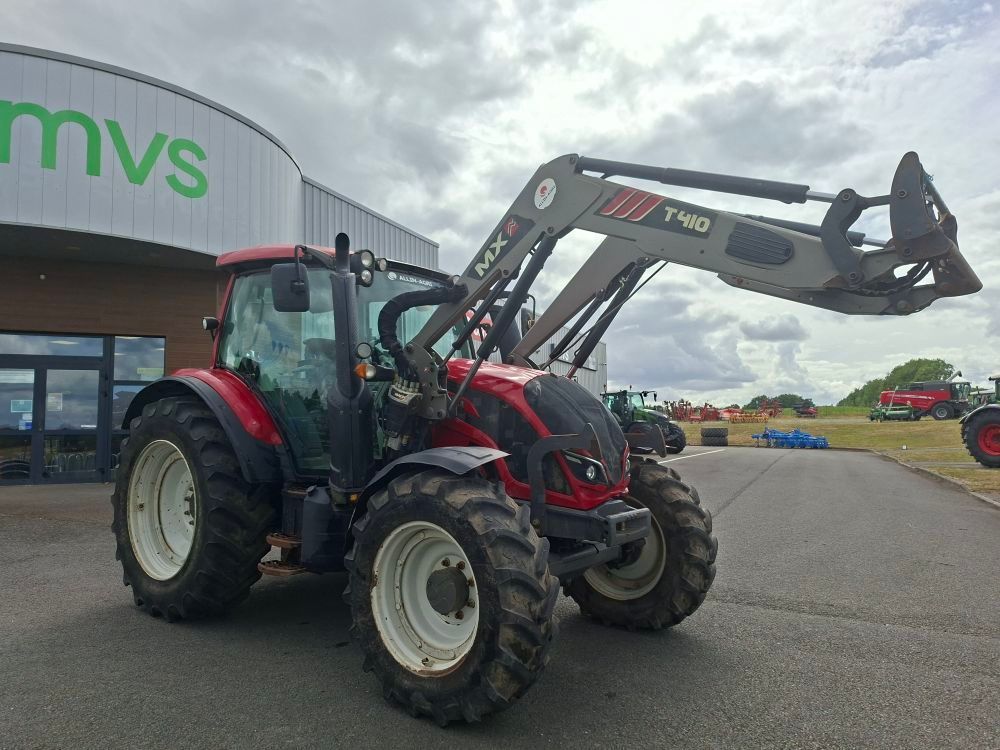 Valtra N 104 H5 Tractor €36,000