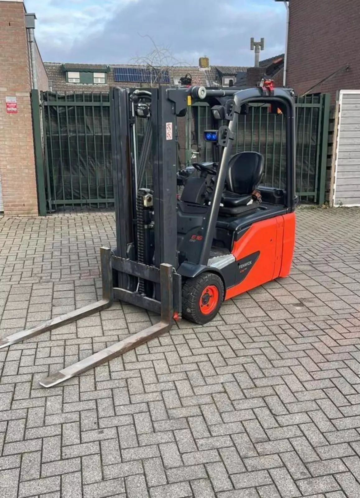 Linde E16 EVO Chariot élévateur 7 350 €