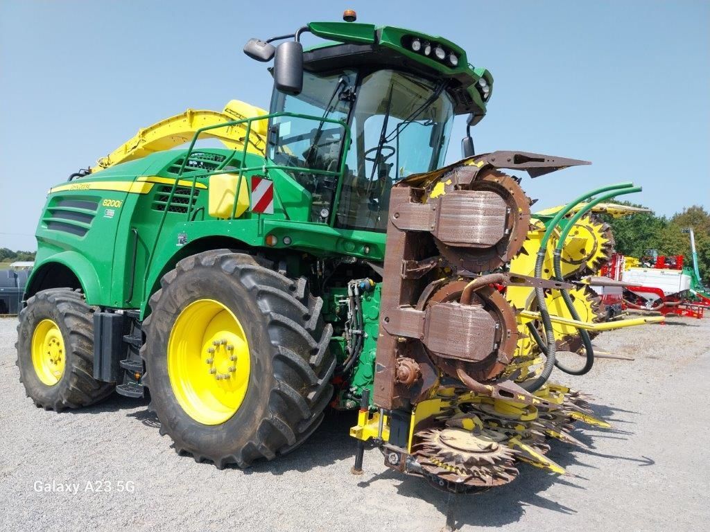 John Deere 8200 Cosechadora de forraje autopropulsada 135.000 €