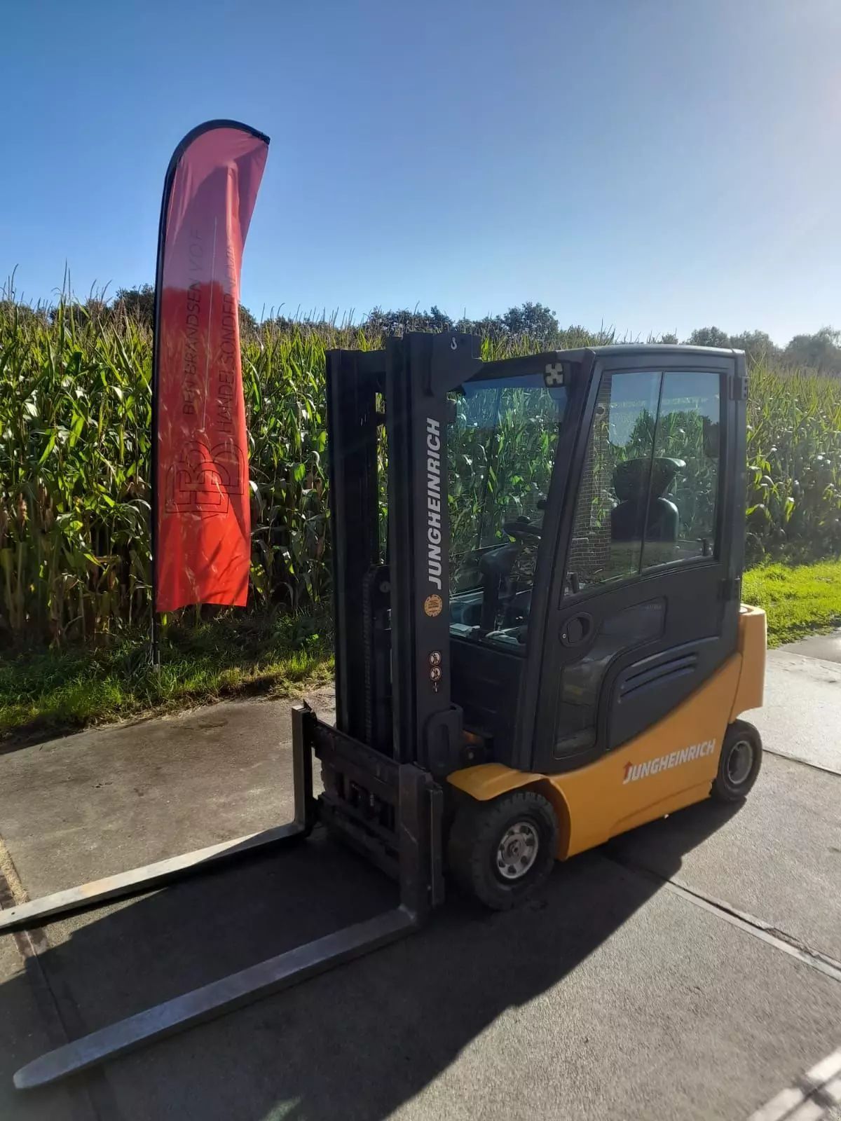 JUNGHEINRICH efg316k Maszt sztaplowy 8500 €