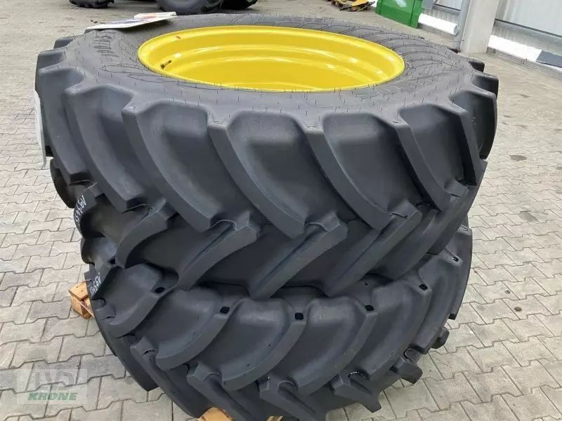 Mitas 600/65r38 Wheel and track €5,220