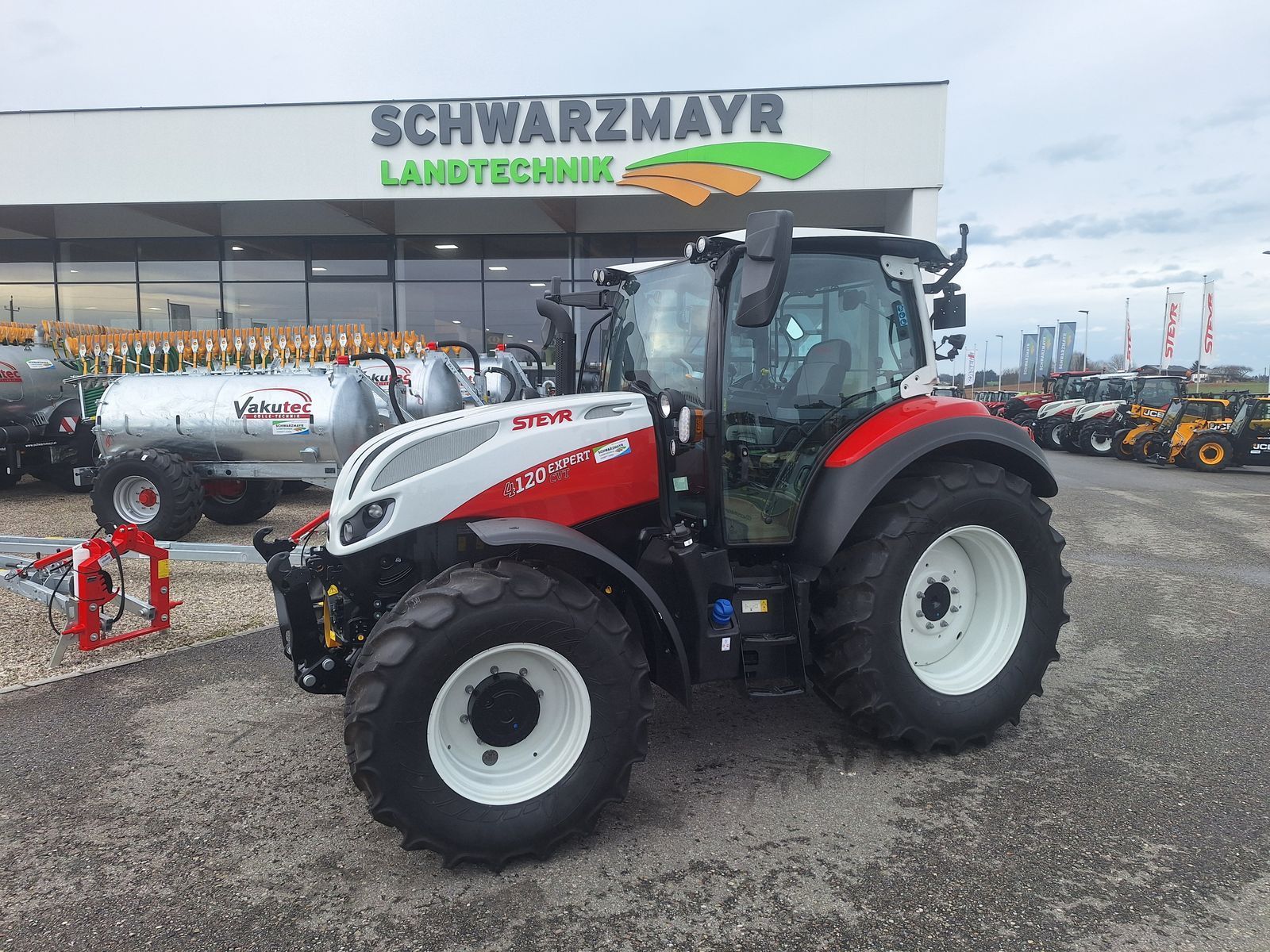 E-FARM: Steyr Expert 4120 CVT - Traktor - id 8HTBNY2 - Baujahr: 2025 - Motorleistung (PS): 120,Österreich