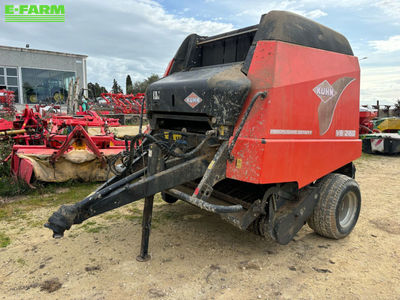 E-FARM: Kuhn VB 2160 - Ballenpresse - id HXBVEB2 - 18.500 € - Baujahr: 2011 - Ballenanzahl: 16.000,Italien