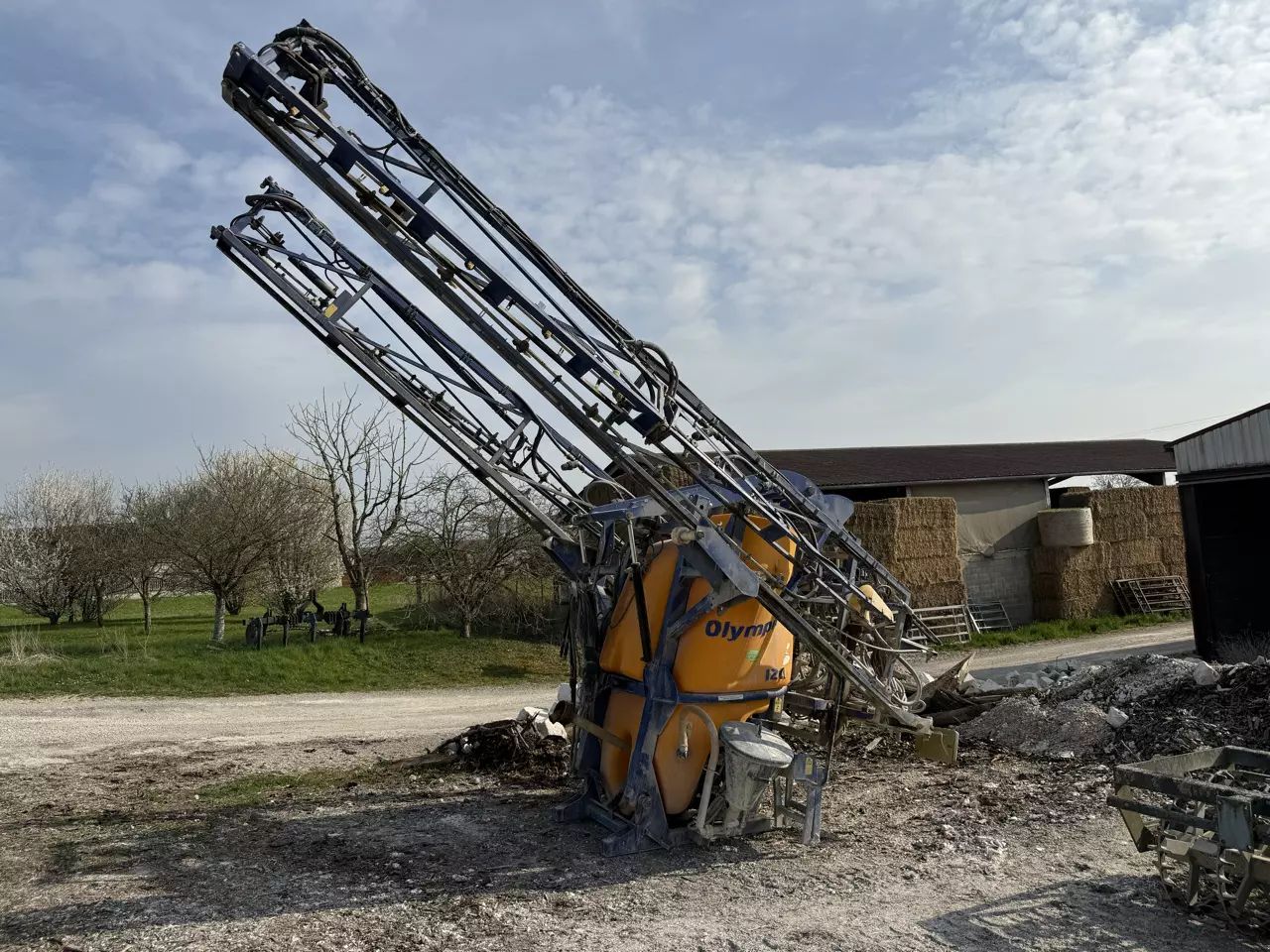 E-FARM: Caruelle olympia 120s - Sprayer - id IIECGEA - €5,000 - Year of construction: 2003 - France