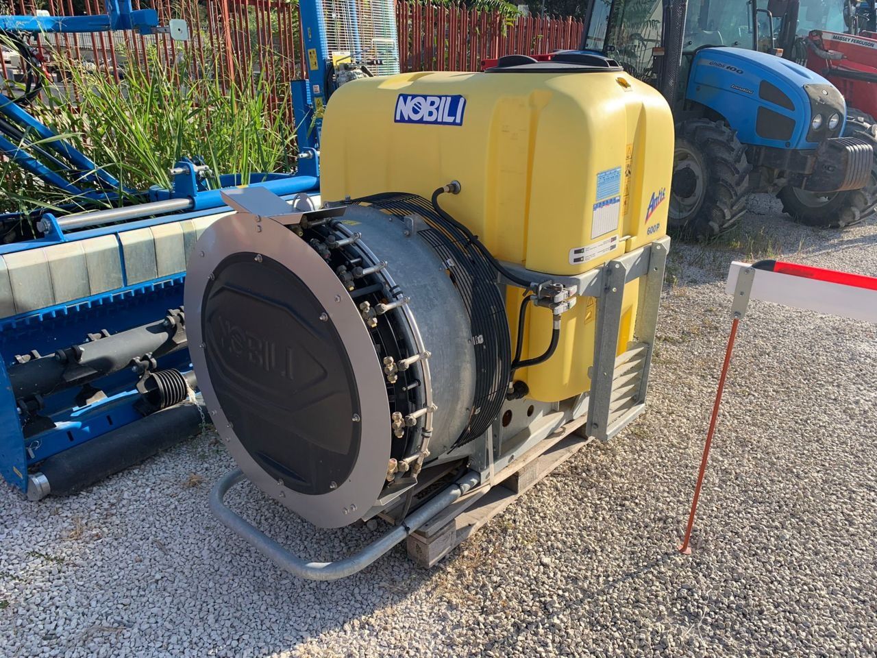 E-FARM: Nobili 82-600p l/106 antis - Pulvérisateur - id NFTB4MS - 5 900 € - Année: 2022 - Italie