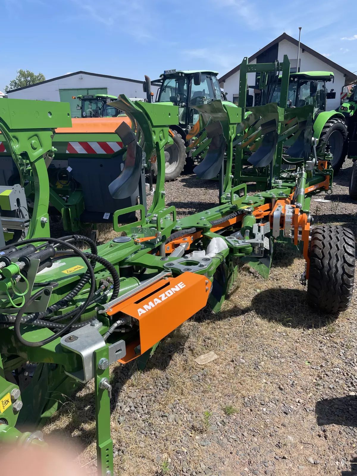 E-FARM: Amazone ters 300 v5 - Plov - id Q4WC6AF - 35.000 € - Produktionsår: 2025 - Tyskland