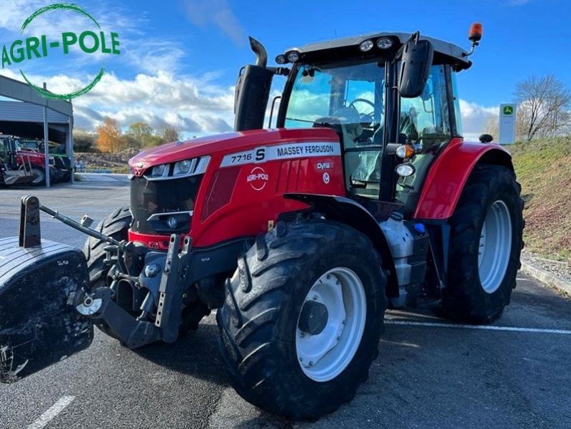 Massey Ferguson 7716 tractor €79,500