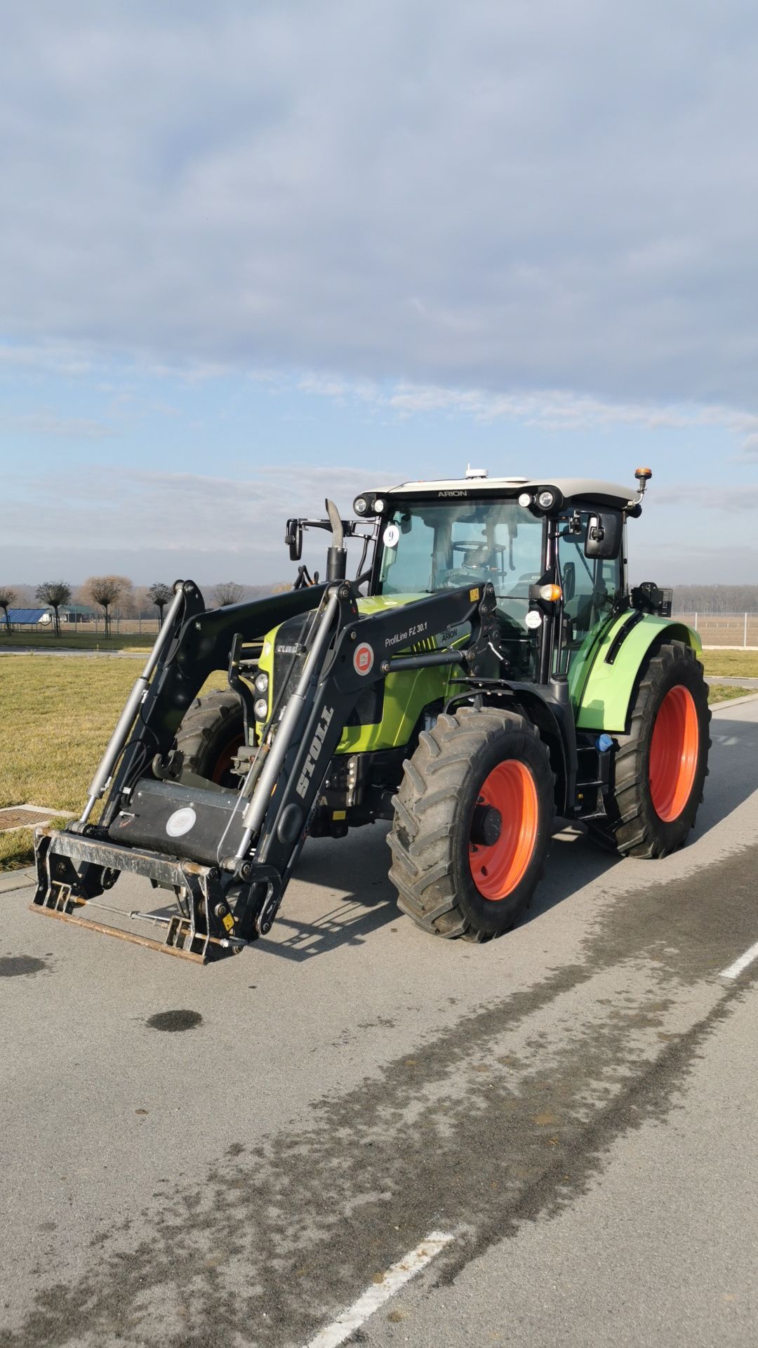 Claas Arion 430 Tractor €47,000