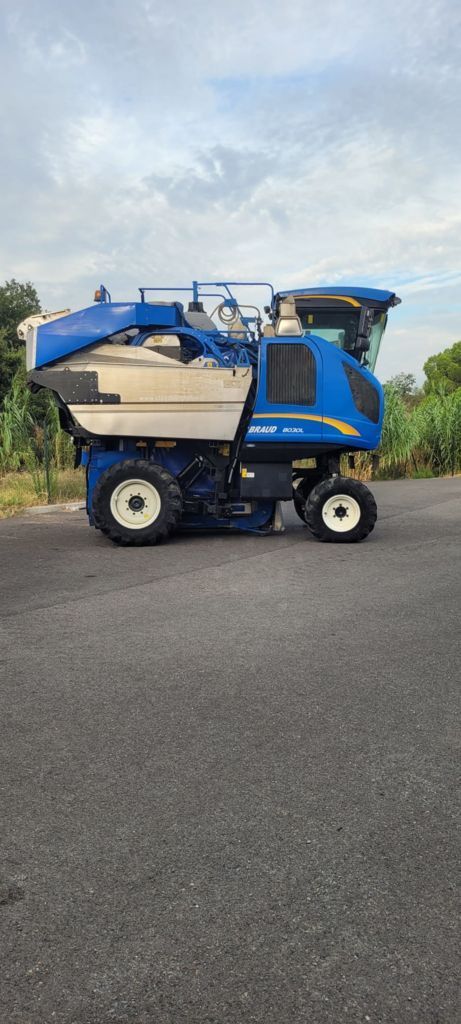 New Holland 8030 Cosechadora de uvas 75.000 €