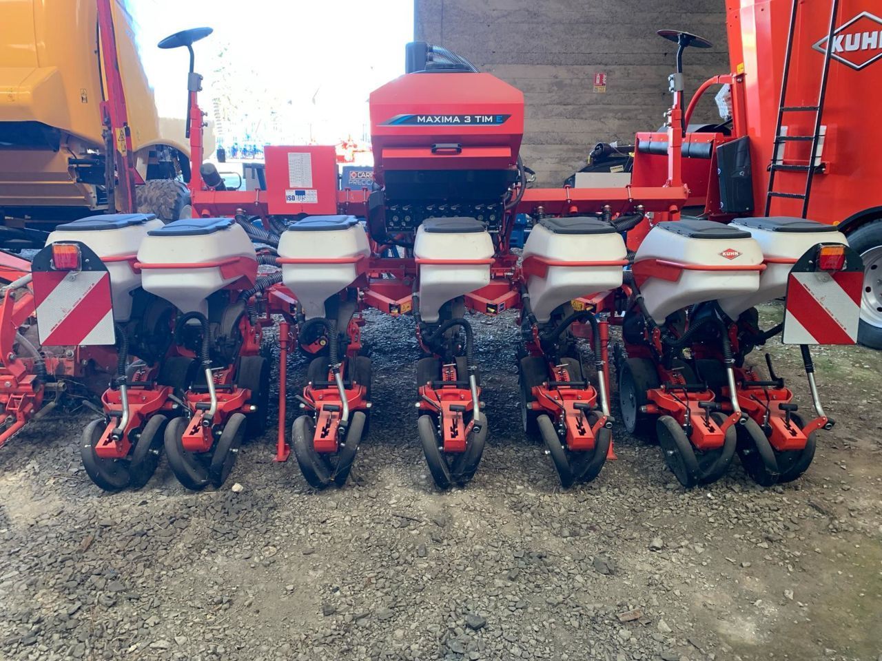 E-FARM: Kuhn maxima 3 - Precision drill - id AWHX8PT - €48,500 - Year of construction: 2023 - France