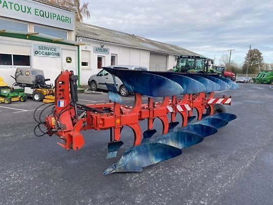 E-FARM: GREGOIRE BESSON rwb7 - Pług - id 5YZCXBX - 7000 € - Rok produkcji: 1997 - Francja