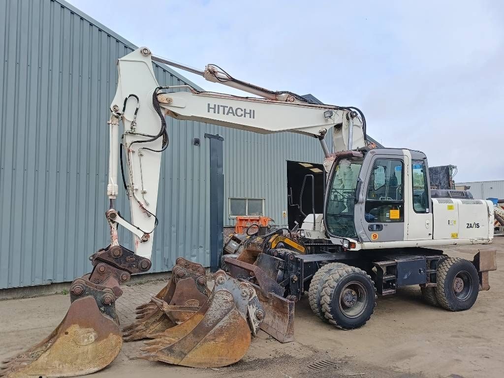 い E-FARM: Hitachi ZX 18 - Wheeled excavator - id NVQFN2K - €35,700