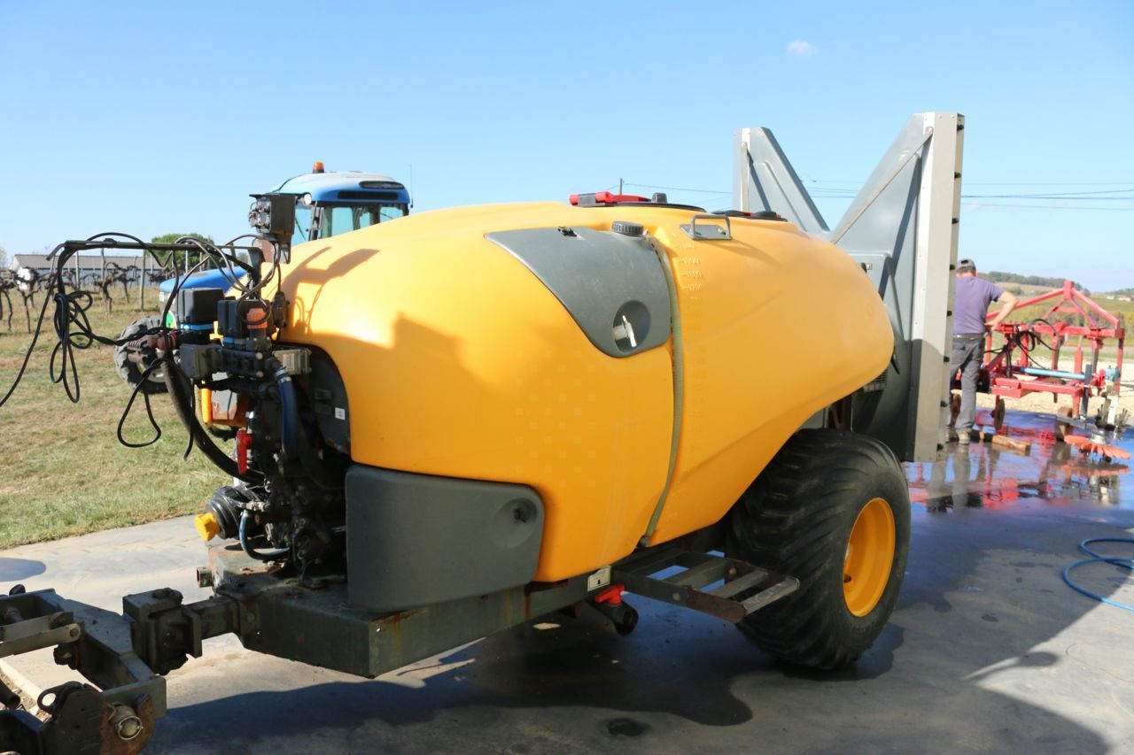 GREGOIRE BESSON powerflow vtd 2000 Sprayer €6,000