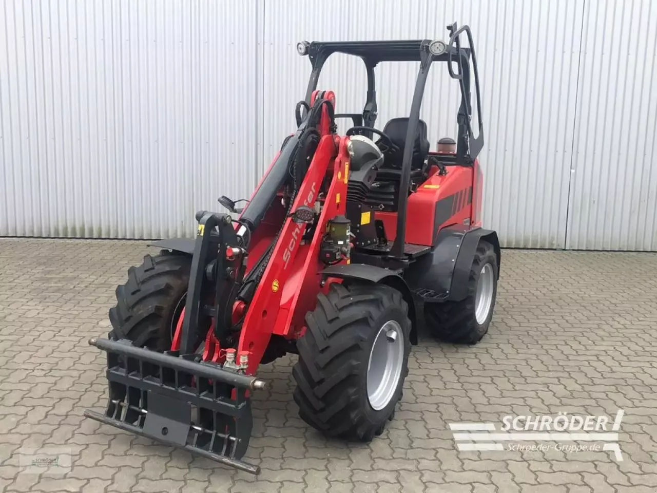 E-FARM: Schäffer 4670 - šarnyrinis krautuvas - id Z1UVZLY - 34 885 € - Gamybos metai: 2021 - Variklio darbo valandos: 3 860,Vokietija