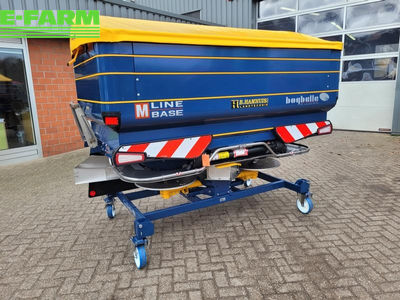 E-FARM: Bogballe m35w - Fertiliser spreader - id 2T7BIIY - €22,000 - Year of construction: 2023