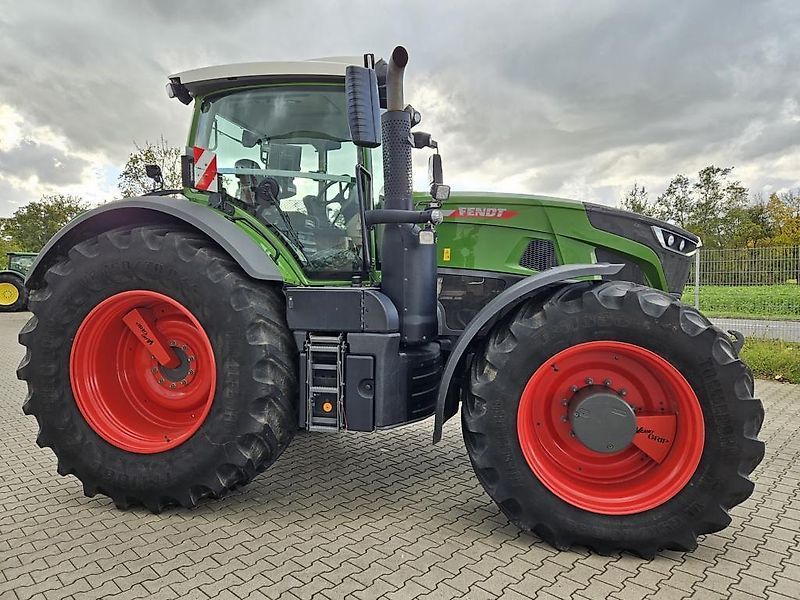 Fendt 942 Vario ProfiPlus Tractor €239,000