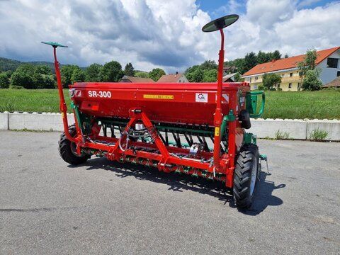 E-FARM: AGRO-MASZ sr 300 sämaschine elektrische fahrgassenschaltun - Taladro - id CBZJY1I - Año: 2025 - Alemania