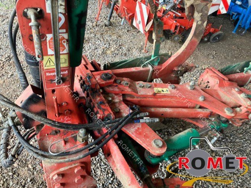 Kverneland ES 100 plough €19,250