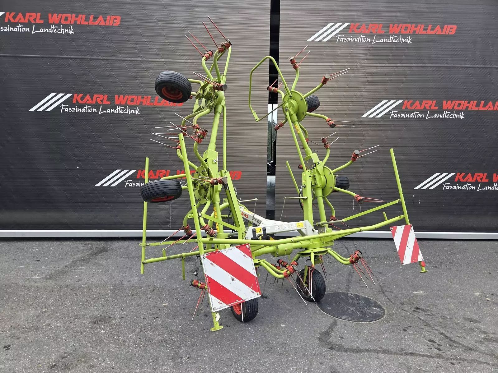 E-FARM: Claas volto 640 - Faneuse - id KDEHZYG - 5 800 € - Autriche