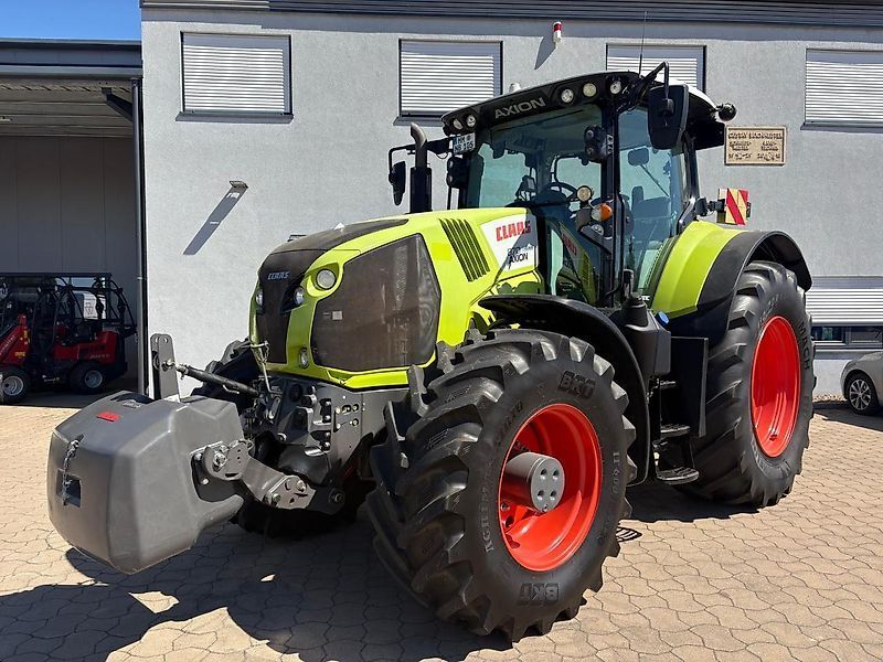 Claas Axion 870 CMATIC Tractor €106,900