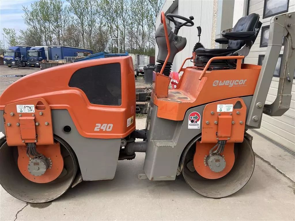 E-FARM: sonstige 1070 e 240 - Úthenger - id BDXL9NH - 16 084 EUR - Dánia
