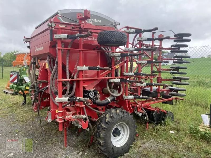 Kverneland ts drill Combinație de semănatoare 29.500 EUR