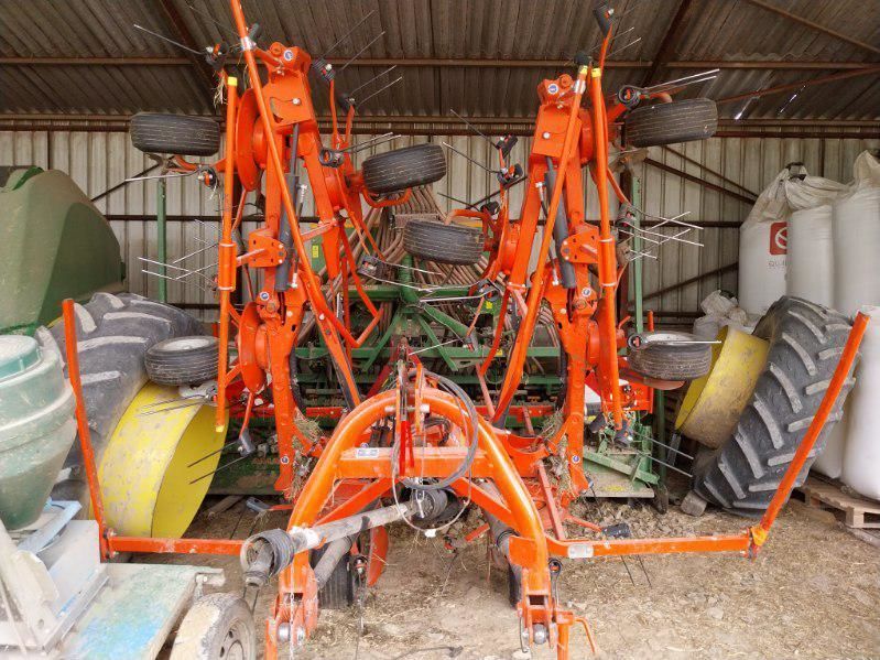 E-FARM: Kuhn GF 8712 - Faneuse - id 3PKBYXK - 12 000 € - Année: 2019 - France