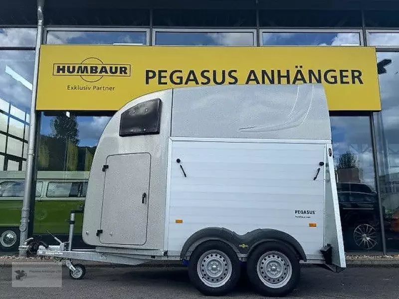 E-FARM: Humbaur pegasus 2 pferdeanhänger 2,4t neu sk ds - Trailer - id U8XTEW4 - 11.344 € - Produktionsår: 2025 - Tyskland