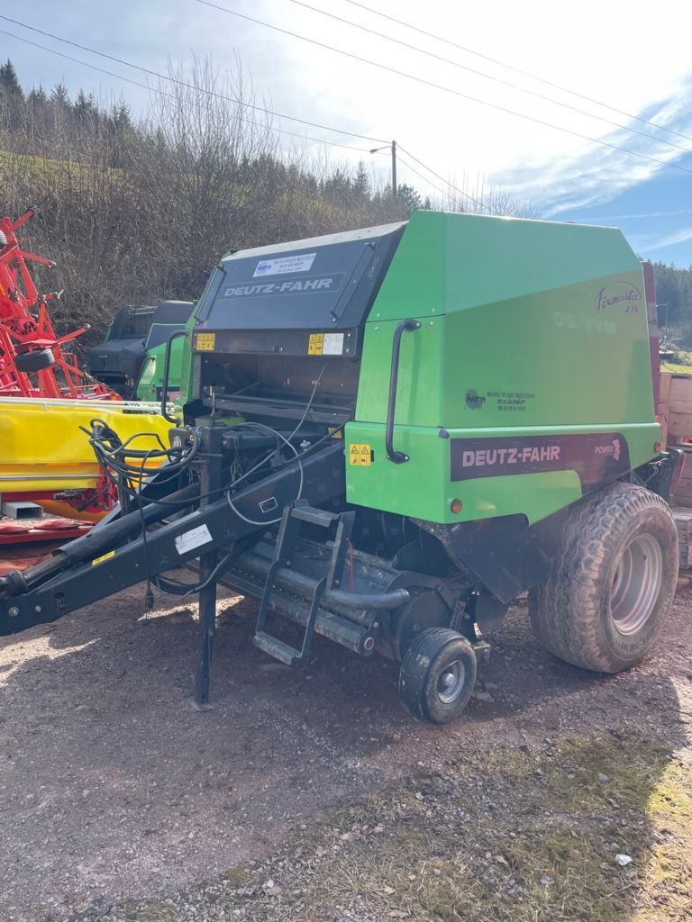 E-FARM: Deutz-Fahr FixMaster 235 - Baler - id Y6Q5IKK - €14,600 - Year of construction: 2008 - Total number of bales produced: 12,000,France