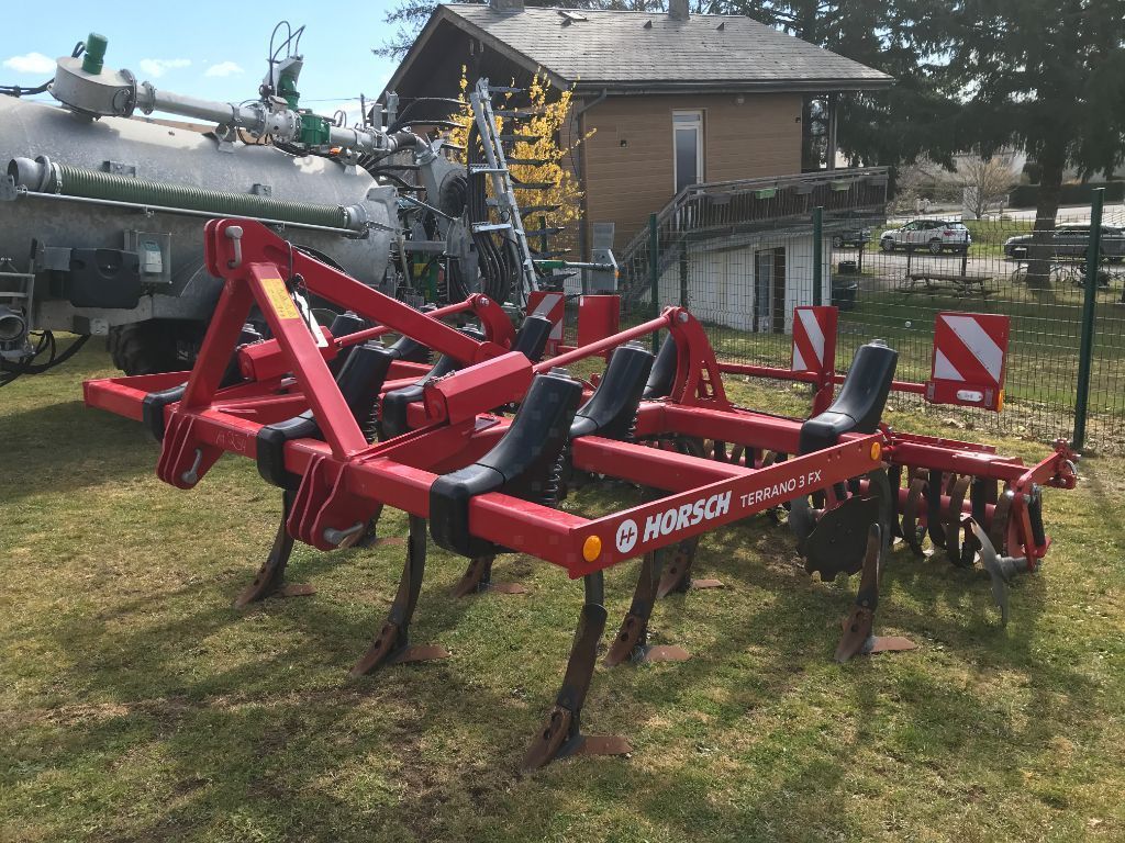 HORSCH Terrano 3 FX Kultywator 16 300 €