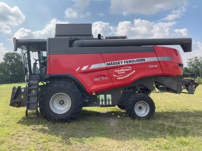 E-FARM: Massey Ferguson Beta 7370 - Kombainas - id TTJU5K3 - Gamybos metai: 2020 - Variklio darbo valandos: 450,Variklio galia (AG): 360,Vokietija