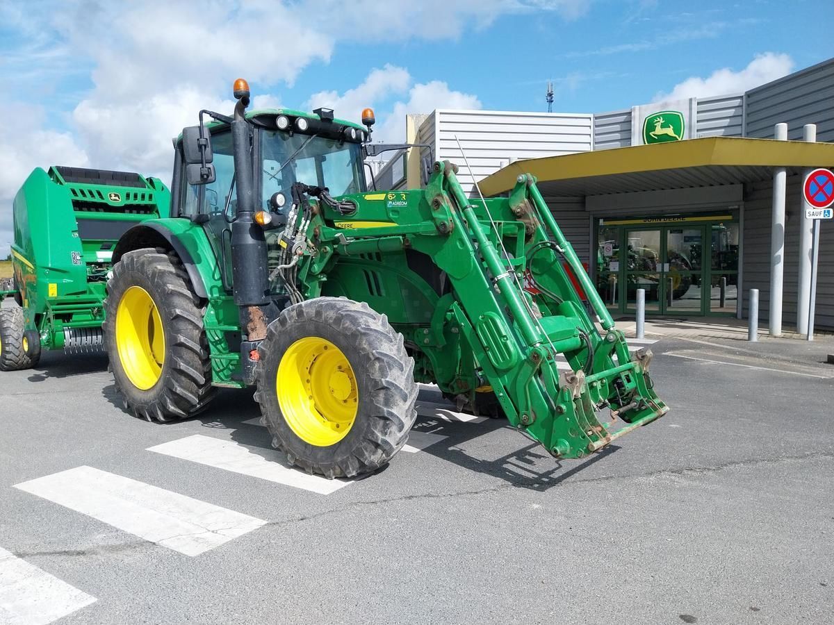 E-FARM: John Deere 6110 M - Tractor - id EBTL5QS - €62,000 - Year of construction: 2020 - Engine hours: 4,080,Engine power (HP): 110,France
