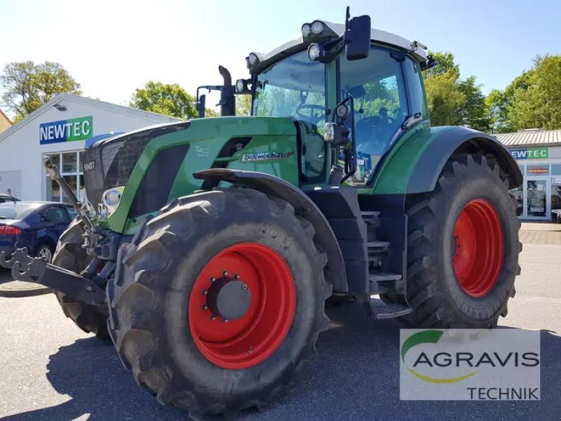Fendt 826 Vario SCR Traktor 56 500 €