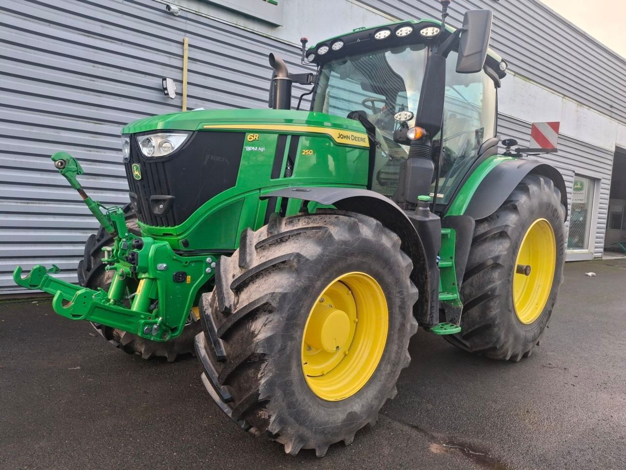 John Deere 6R 250 Traktori 173 000 €