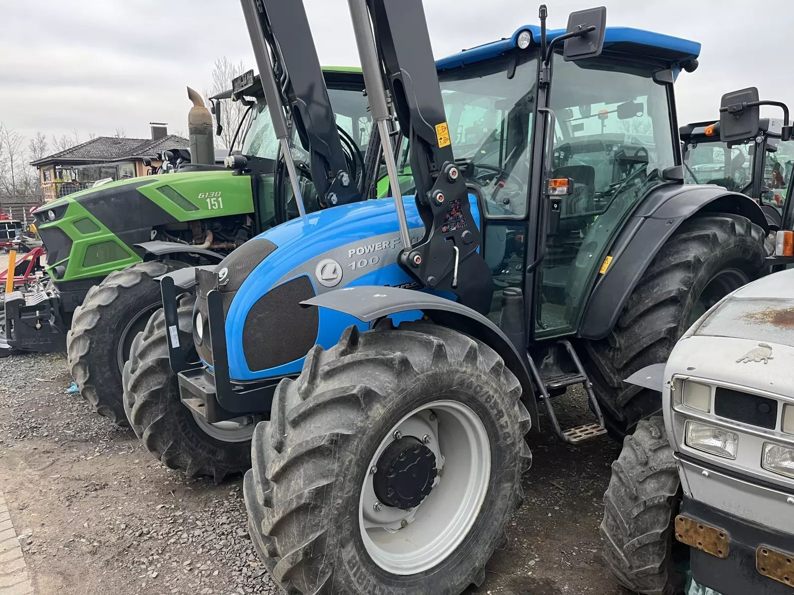 E-FARM: Landini Powerfarm 100 - Trattore - id QCAYVMA - 38.235 € - Anno di costruzione: 2010 - Ore: 1.400,Potenza del motore: 92,Germania