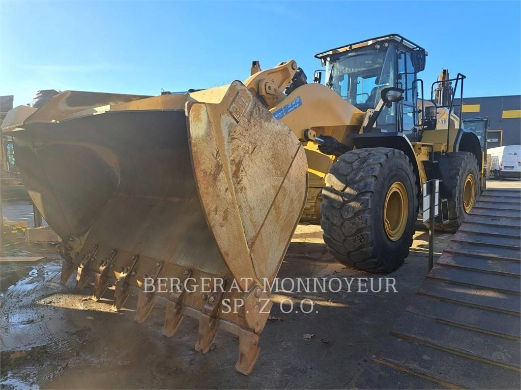 Caterpillar 972 Wheel loader €166,000
