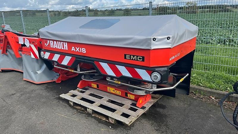 E-FARM: Rauch axis h 30.2 emc + w düngerstreuer - Fertiliser spreader - id 4LFMBXD - €25,885 - Year of construction: 2023 - Germany