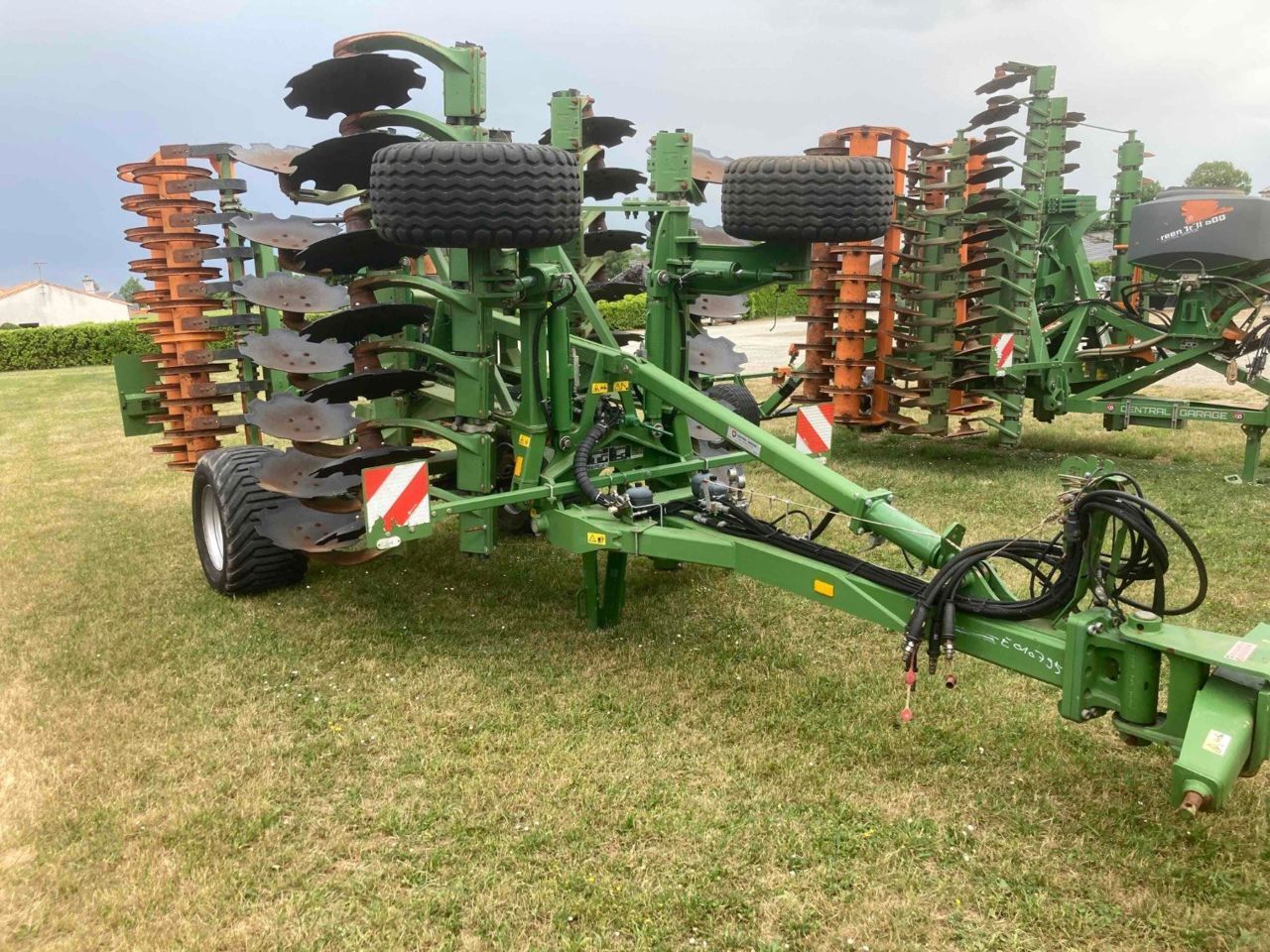 E-FARM: Amazone certos 5001-2tx - Coltivatore - id ZFKVEFG - 36.000 € - Anno di costruzione: 2018 - Francia