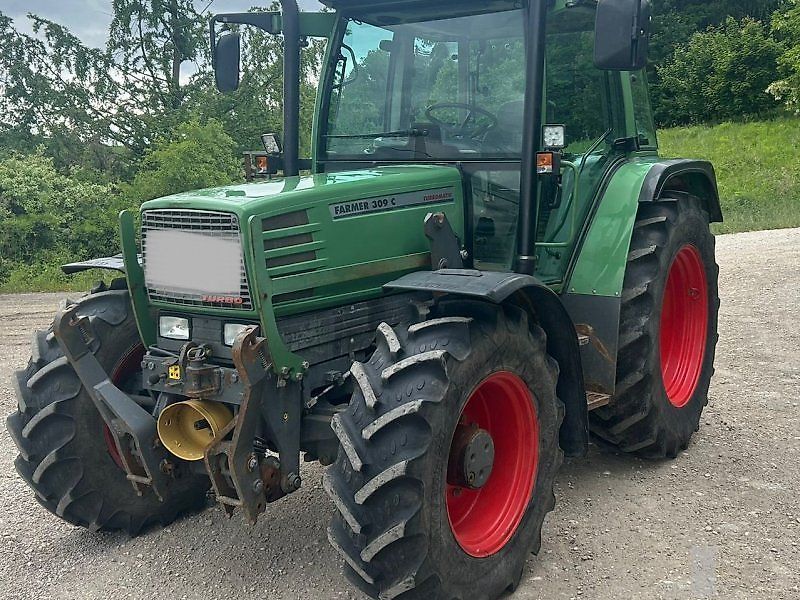 E-FARM: Fendt Farmer 309 C - Tractor - id IH1L9WY - €24,000 - Year of construction: 2001 - Engine hours: 9,700,Germany