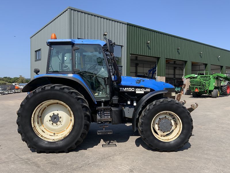 E-FARM: New Holland TM150 - Traktor - id Z7HL9PQ - 20.830 € - Abgelesene Motorstunden: 12.540 - Vereinigtes Königreich