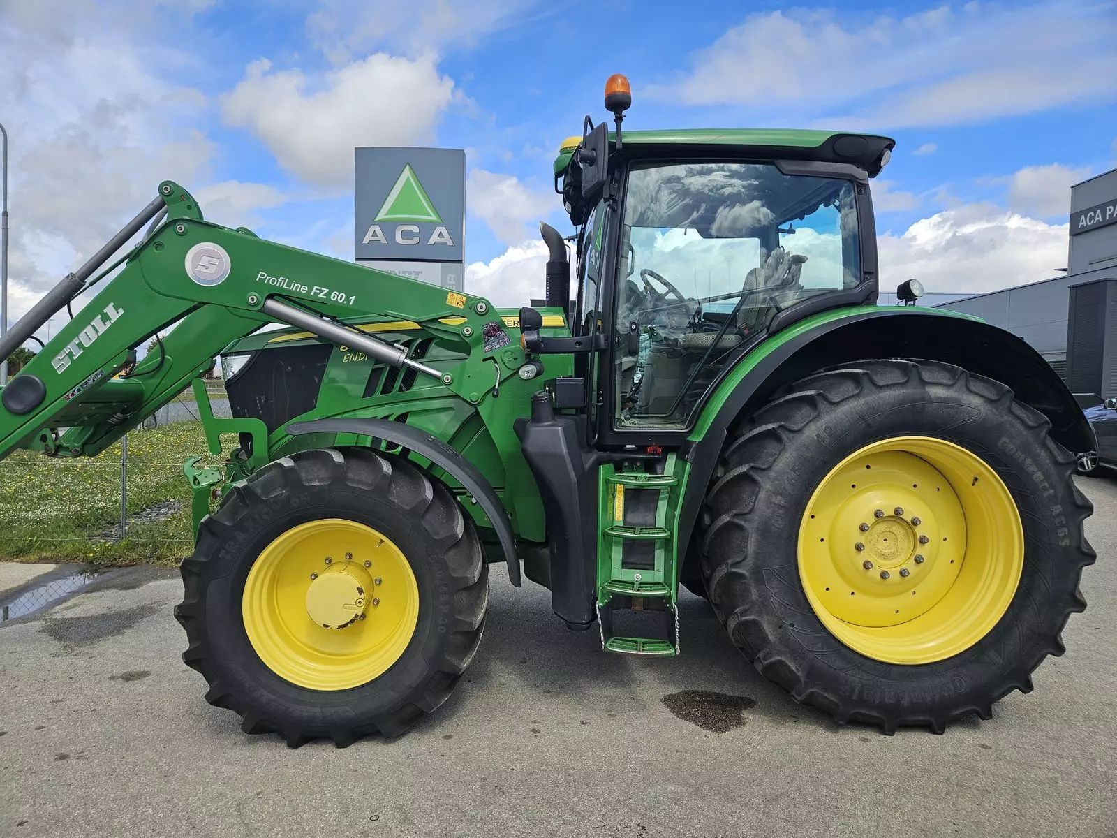 John Deere 6170 R Trattore 85.360 €