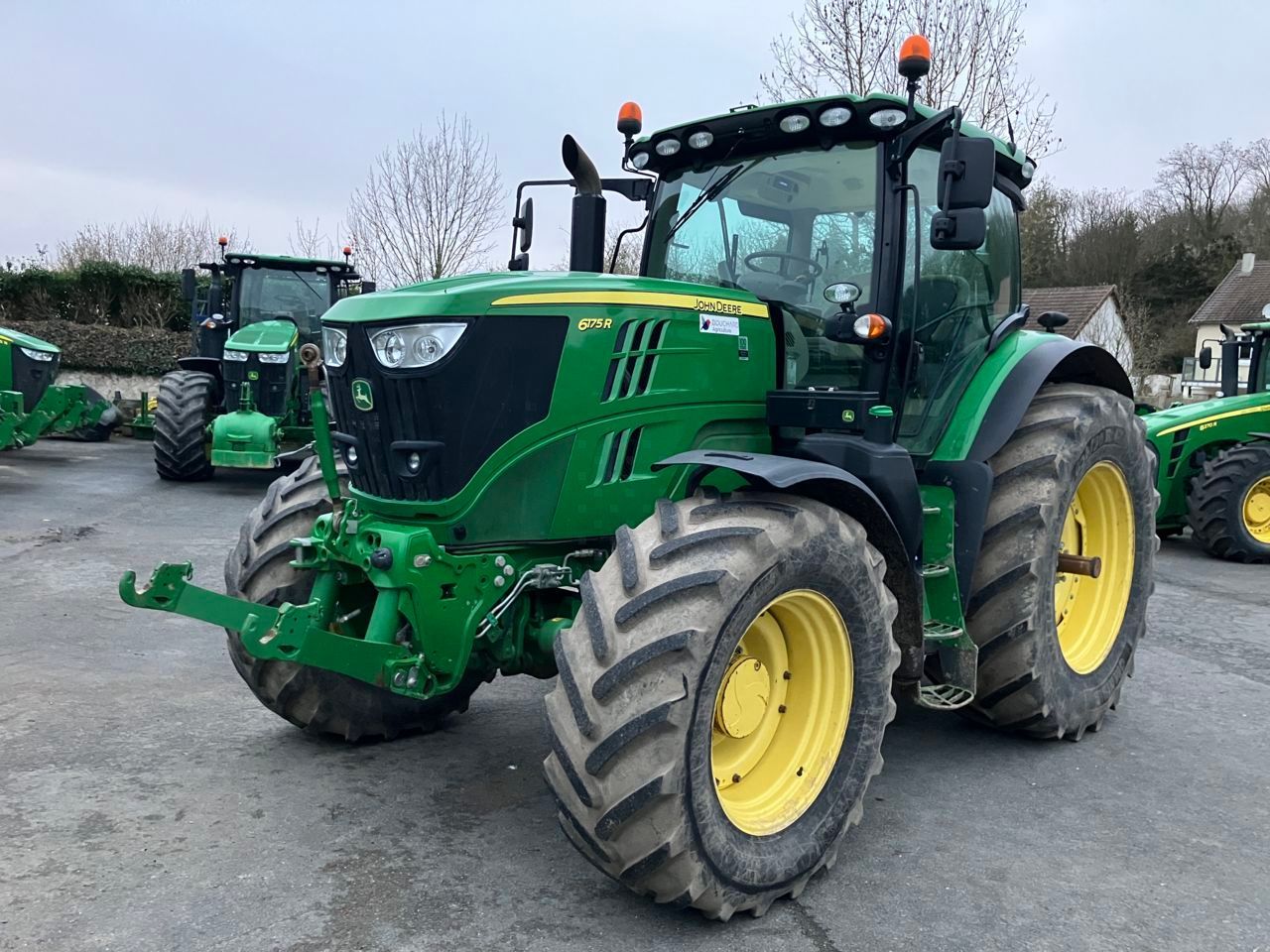 E-FARM: John Deere 6175 R - Traktor - id NM5WBRE - 89.000 € - Produktionsår: 2018 - Motortimer: 4.480,Motoreffekt (HP): 175,Frankrig
