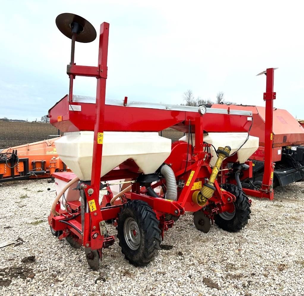 E-FARM: Kverneland -optima - Drillmaschine - id 7UBVYAZ - 5.616 € - Baujahr: 2016 - Polen