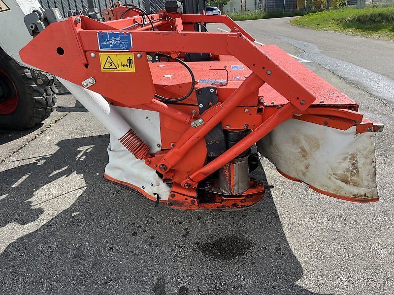 E-FARM: Kuhn GMD 802 F - Faucheuse - id XYENWHD - 6 000 € - Année: 2013 - Allemagne