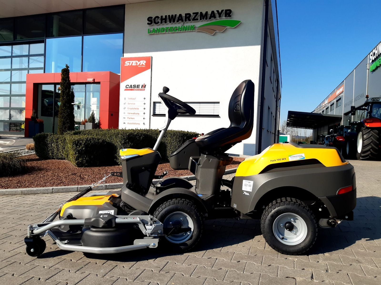 E-FARM: STIGA park 700 wx - Tractor - id SJQ76BT - Año: 2025 - Potencia del motor: 18,Austria